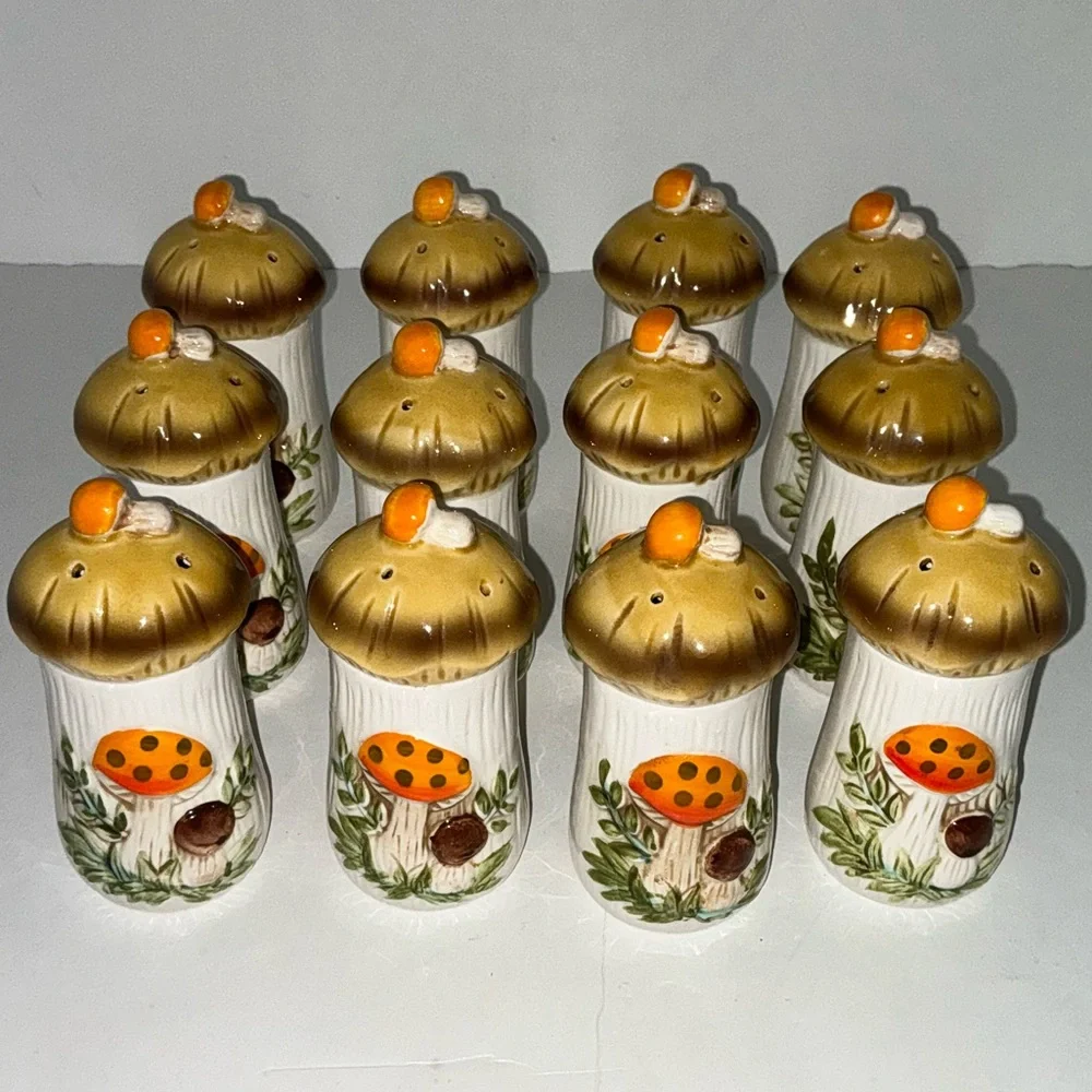 Vintage Merry Mushroom Spice Shakers Set 1970’s